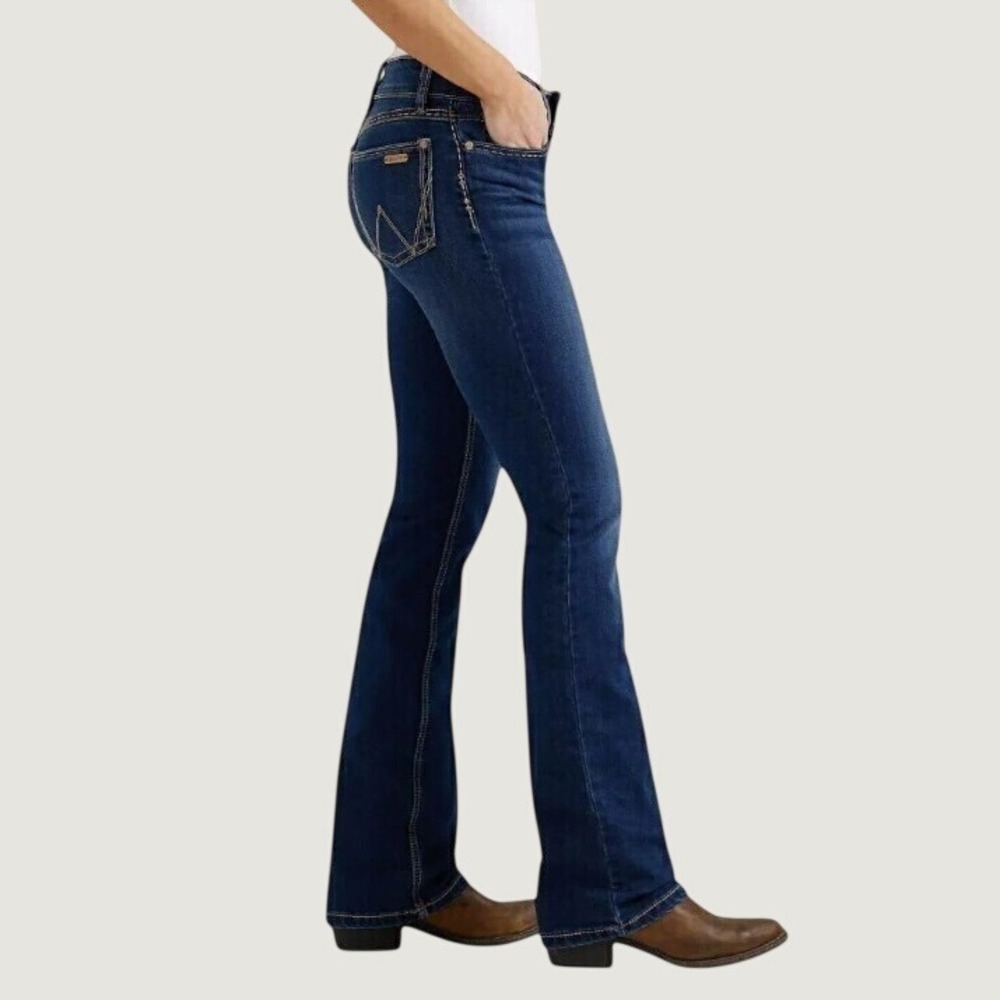 Wrangler Jeans Retro Mae Mid Rise Bootcut Denim Women 8 Western Workwear Cowgurl
